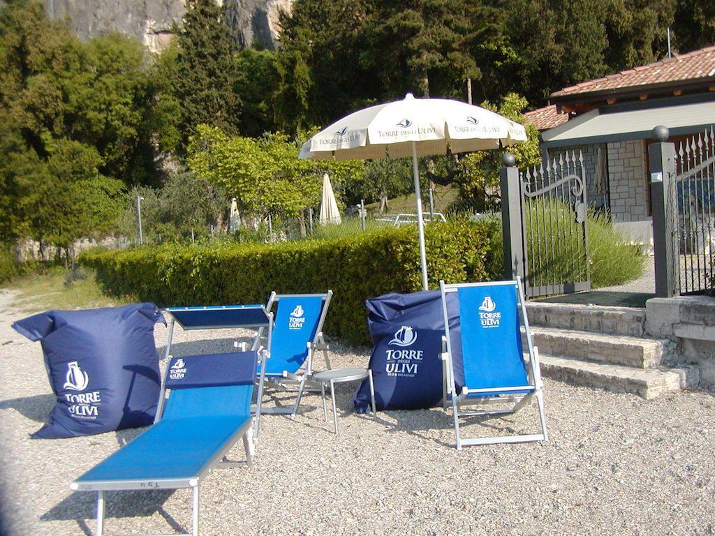 Torre Degli Ulivi Acomodação com café da manhã Tignale Exterior foto